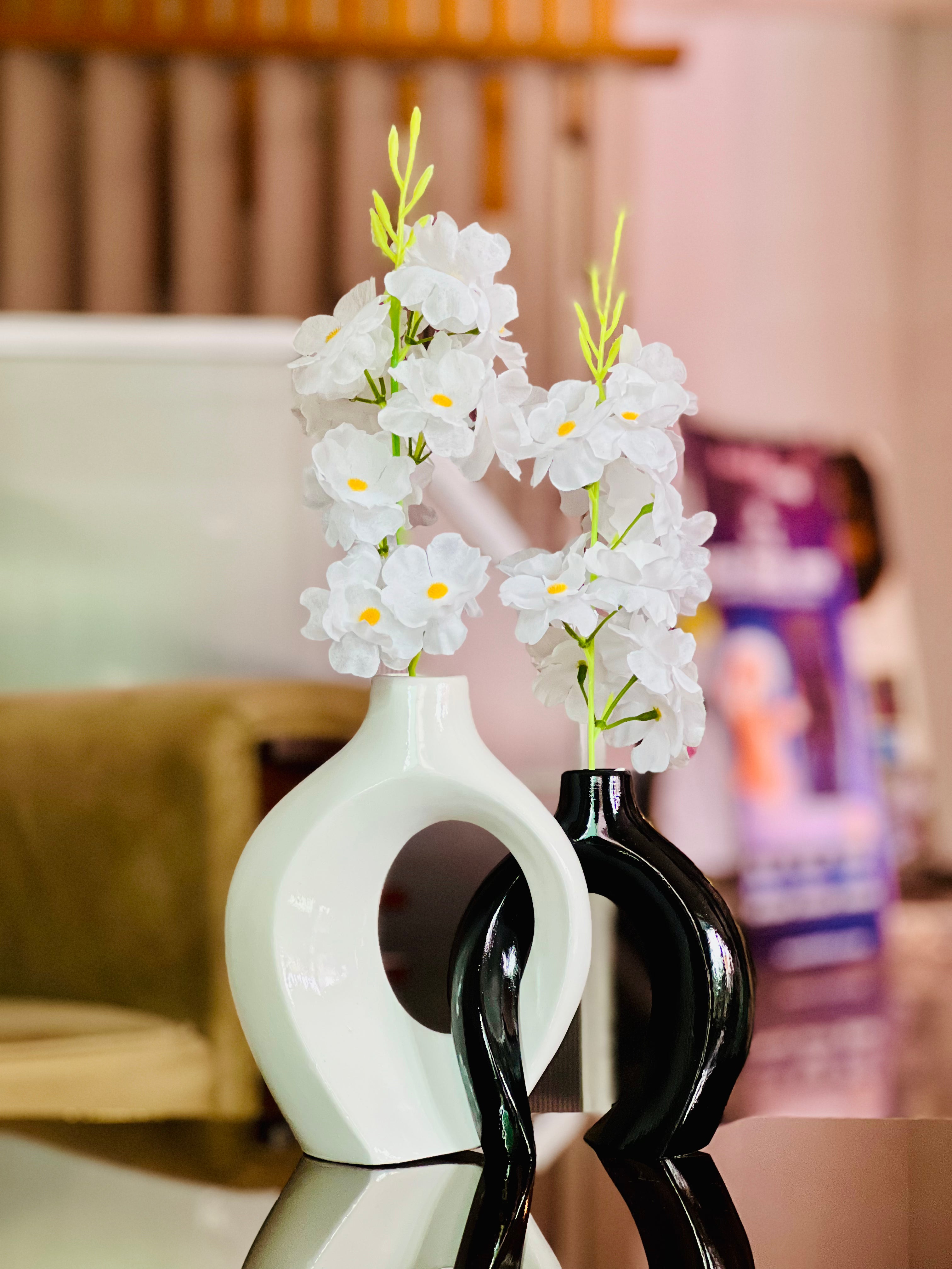 Couple Vase With Flowers (Set of 2-Pieces)